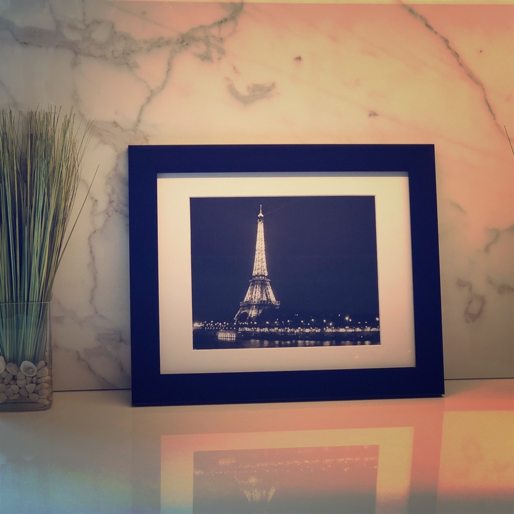 Le Tour d’Eiffel - Photo w/ Mat in Frame 11x14